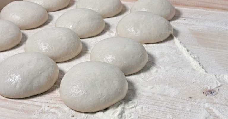 How To Make Neapolitan Pizza Dough: Home Oven Recipe