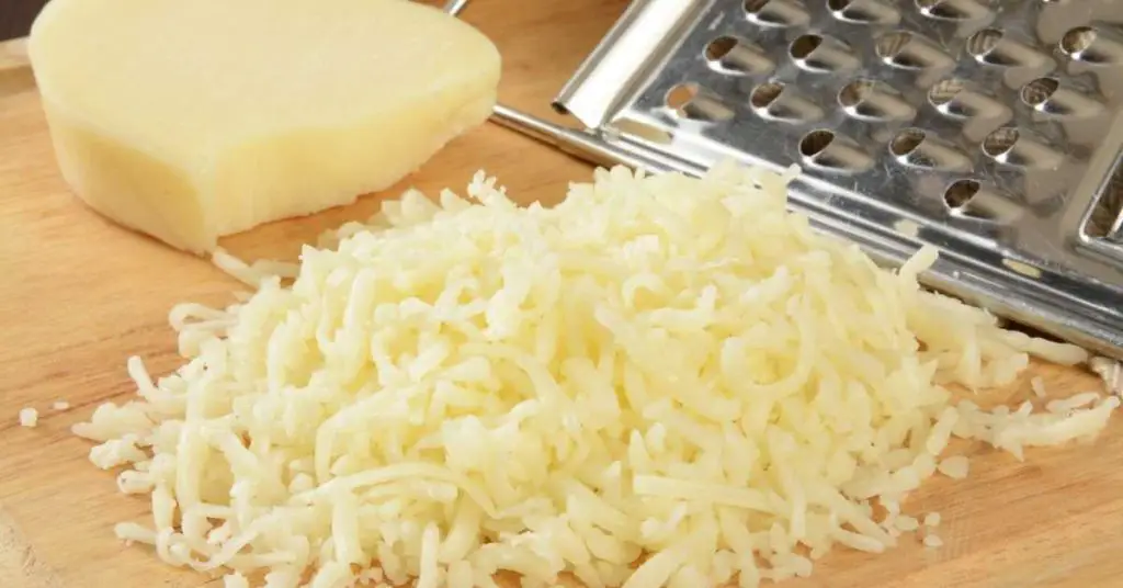 MHP featured images 6 Which Mozzarella Cheese Is Best For Pizza? Low-Moisture Mozzarella Vs Fresh