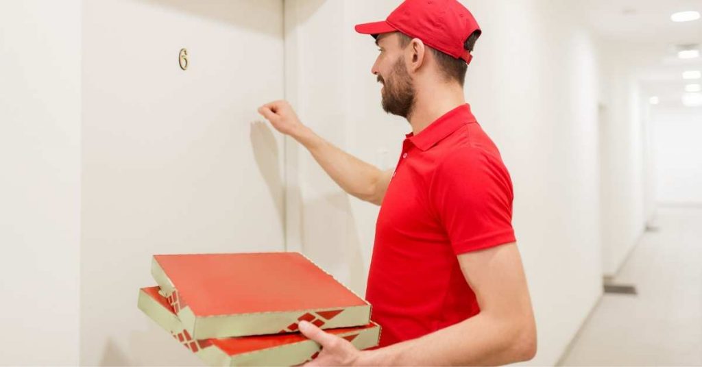 pizza delivery tipping How Much Should You Tip For Pizza Delivery - Tip Calculator