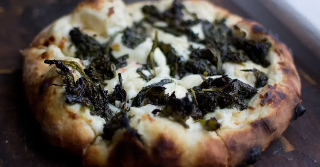 Is Pizza Without Sauce Still Pizza? 1 white pizza is pizza 1 Is Pizza Without Sauce Still Pizza?