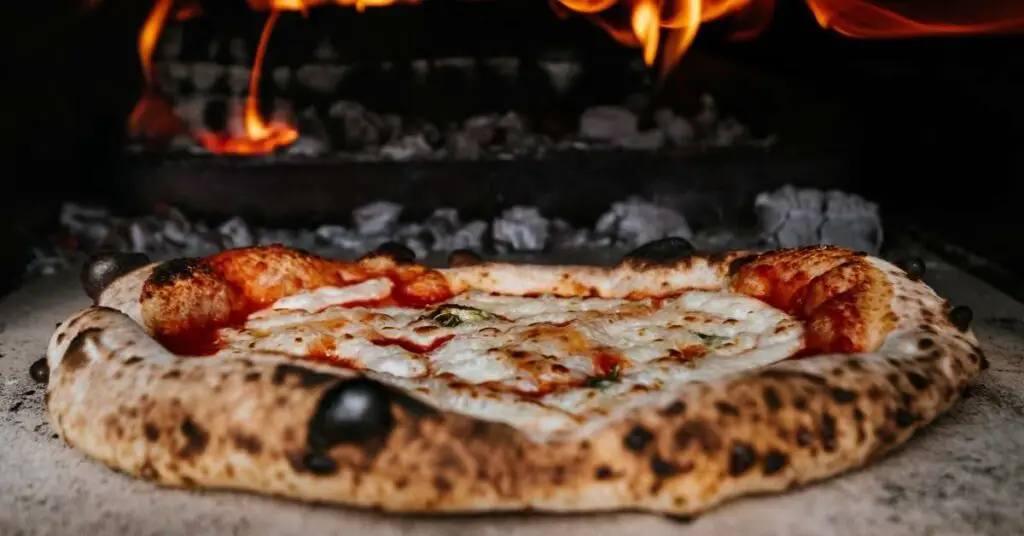 Ooni vs Big Horn Pizza Oven: Ooni Clone or Cheap Knockoff? 12 ooni vs bighorn pizza oven 7 Ooni vs Big Horn Pizza Oven: Ooni Clone or Cheap Knockoff?