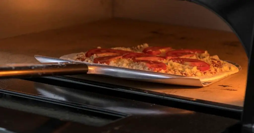 pizza peel3 Qubestove 12 Inch Pizza Oven Review: When Good Intentions Go Wrong