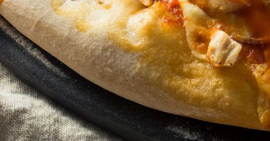 pale dry homemade pizza crust Best Temperature For Homemade Pizza In a Home Oven
