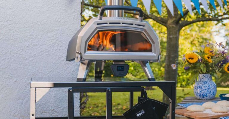 Ooni Karu 16 Review: The Ultimate All-Purpose Pizza Oven?