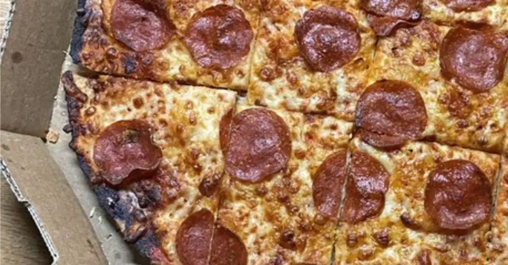 Domino's Pizza Crust Types Explained – From Brooklyn Style to Gluten Free 5 Dominos Crunchy Thin Crust Whole Domino's Pizza Crust Types Explained – From Brooklyn Style to Gluten Free