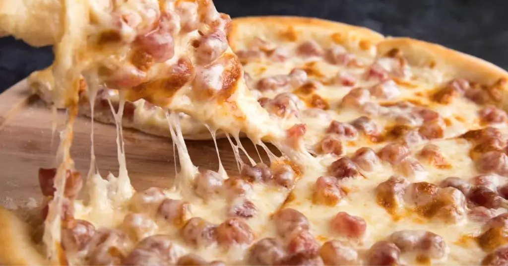 chain pizza vs frozen pizza How Many Calories are REALLY in a Slice of Pizza? More Than You Think...