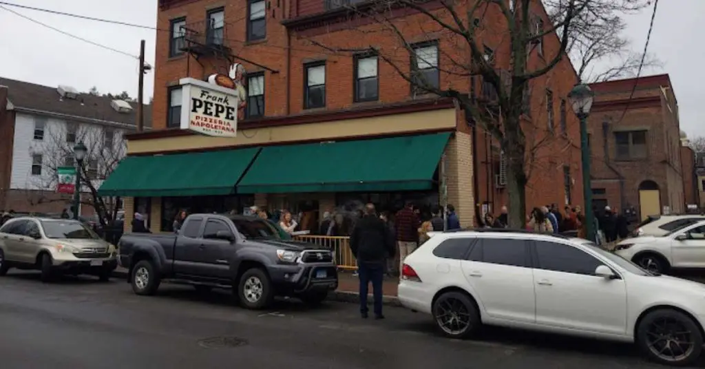 Frank Pepe Pizzeria Napoletana What Is New Haven Style Pizza, And Why Is It Called "Apizza"?