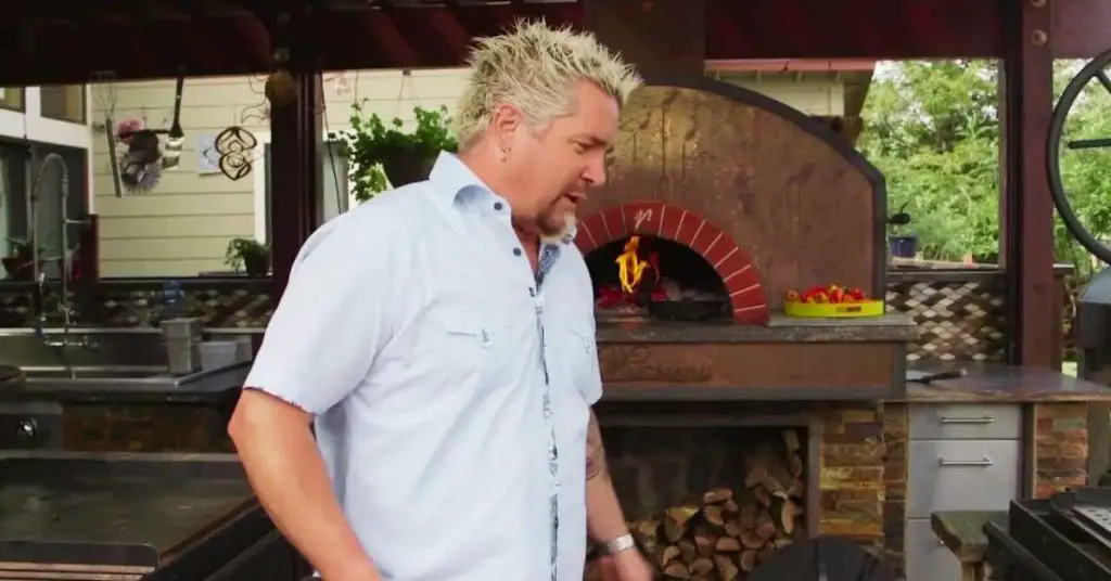 what pizza oven does guy fieri use?