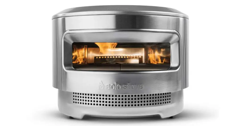 solo pi outdoor pizza oven from the front with a flame lit