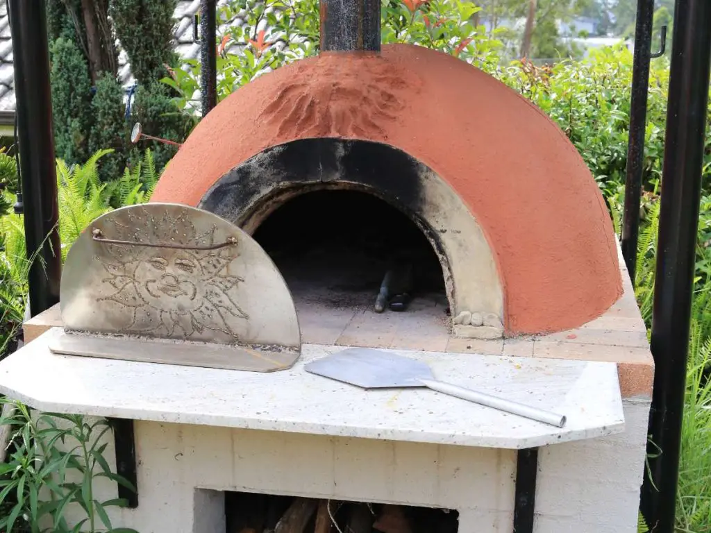 A Comprehensive Guide to Building Your Outdoor Pizza Oven 3 rustic outdoor pizza oven A Comprehensive Guide to Building Your Outdoor Pizza Oven